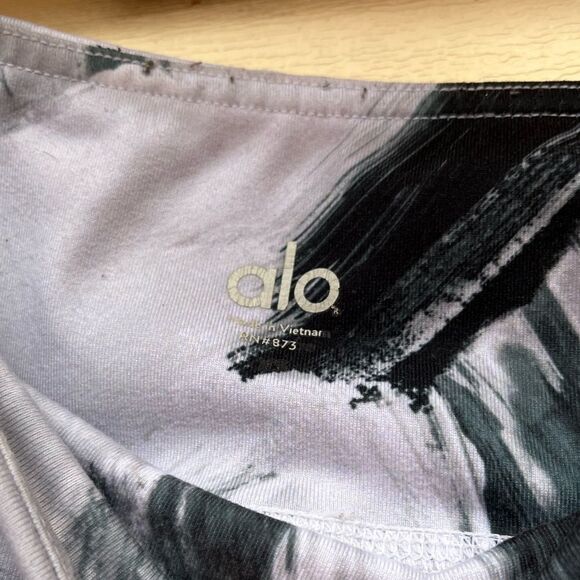 Alo different patterns and shades of grey high waisted leggings, great shape - Picture 2 of 6